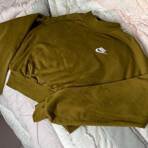 NIKE sweater
